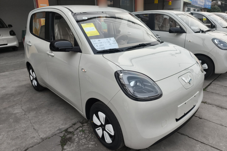 五菱汽车 宏光MINIEV 2025款 四门版 进阶款车身外观3