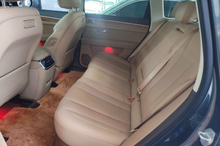 鸿蒙智行 问界M7 2024款 1.5T 智驾四驱Max版 5座中控内饰7004