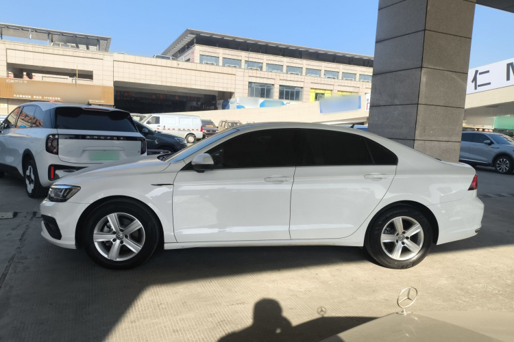 大众 凌渡 2019款 230TSI DSG风尚版 国V车身外观4