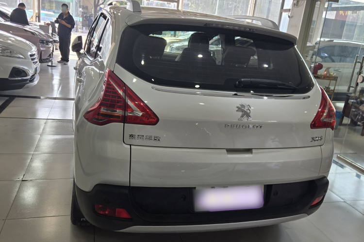 标致3008 2013款 2.0L 自动潮流版车身外观6003