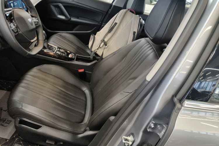 标致408 2024款 360THP 龘龘款 拉图版局部细节19