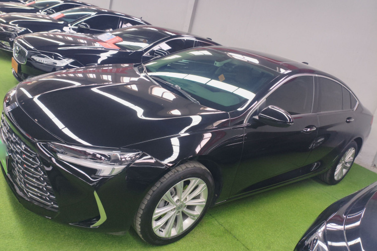 别克 君威 2024款 28T 纵享版车身外观4