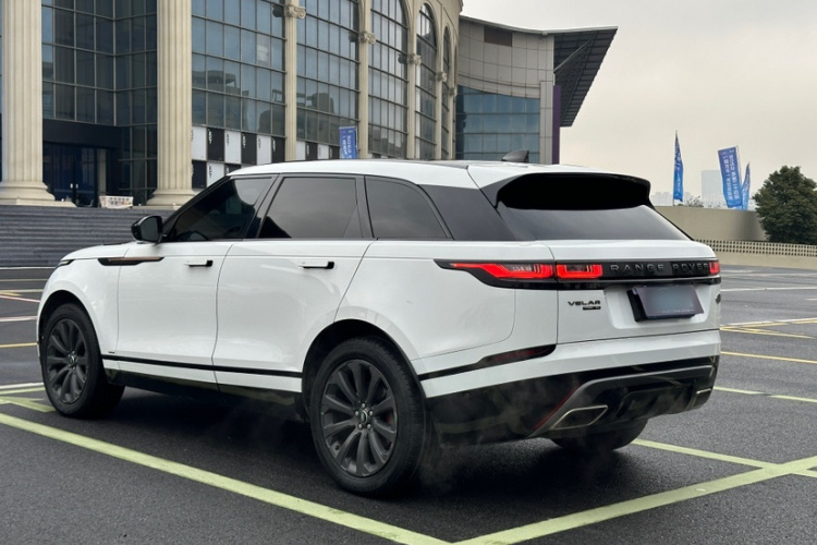 路虎 揽胜星脉 2018款 P380 R-DYNAMIC SE车身外观6006