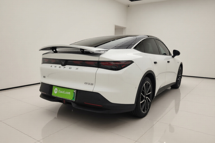 ARCFOX极狐 极狐 阿尔法S5 2024款 560MAX 185kW车身外观7