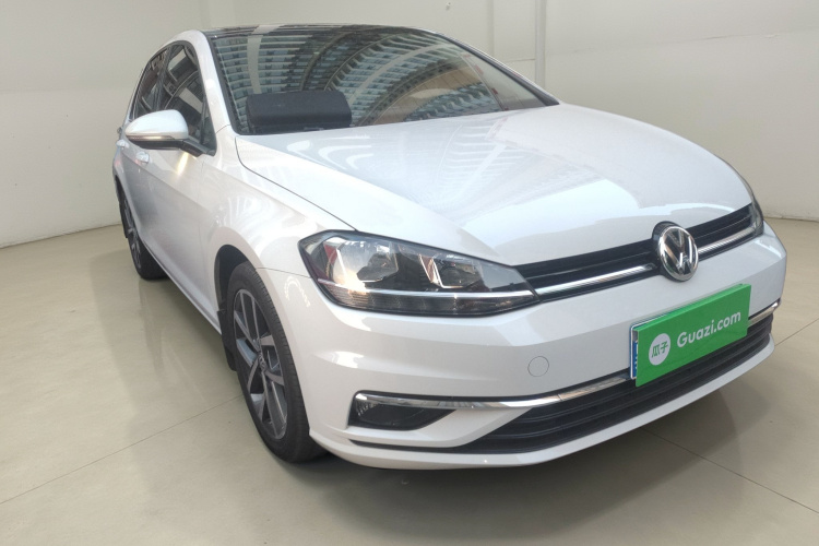 大众 高尔夫 2020款 挚爱版 280TSI DSG舒适型车身外观3