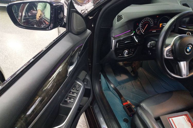 宝马6系GT 2018款 630i M运动套装中控内饰20