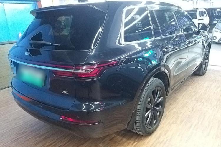 理想汽车 理想ONE 2021款 增程6座版车身外观7