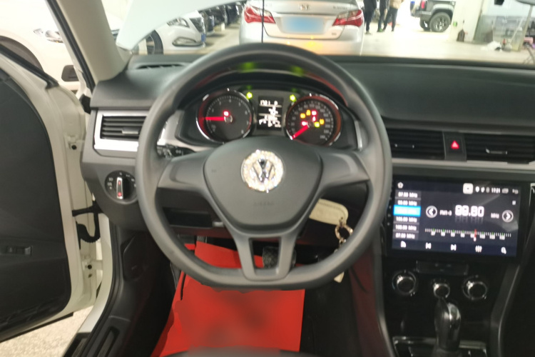 大众 2019款 改款 宝来·传奇 1.5L 自动时尚型 国VI中控内饰13