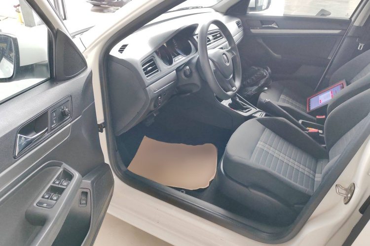 大众 2019款 朗逸启航 1.5L 自动风尚版 国VI中控内饰7003