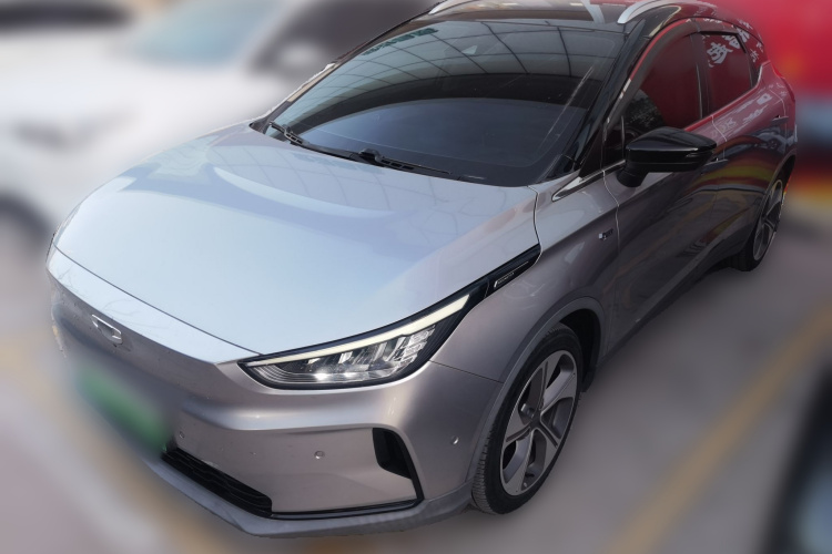 吉利几何C 2020款 甄选续航版 550KM C++ Pro车身外观1