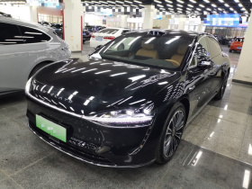 鸿蒙智行 享界S9 2024款 纯电 Ultra 四驱旗舰版