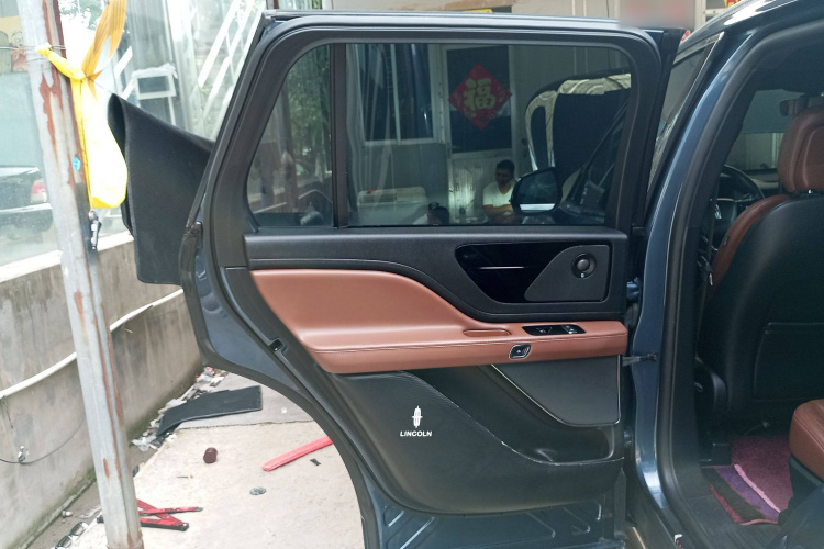 林肯 飞行家(进口) 2020款 3.0T V6全驱尊雅版中控内饰7008