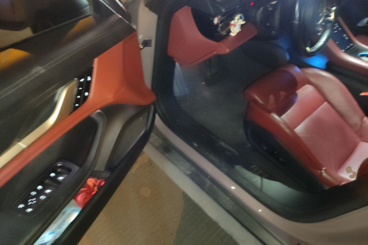 保时捷 2022款 Taycan中控内饰20