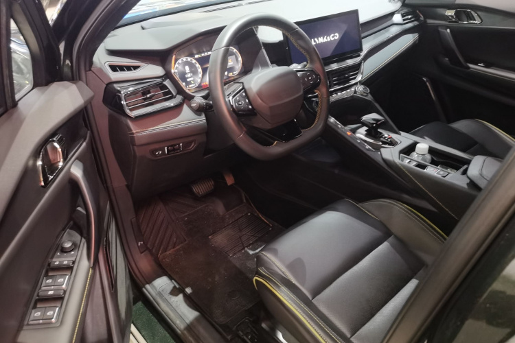 领克06 EM-P 2023款 1.5T Remix PHEV Hero中控内饰20