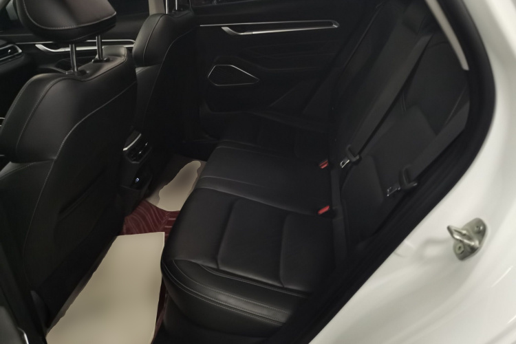 吉利汽车 帝豪 2023款 第4代冠军版 1.5L CVT尊贵型中控内饰21