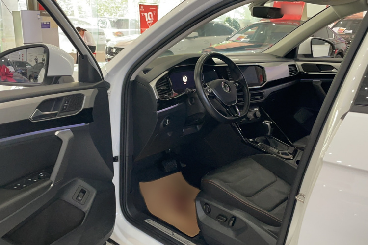 大众 探岳 2021款 330TSI 两驱30周年纪念版中控内饰7002