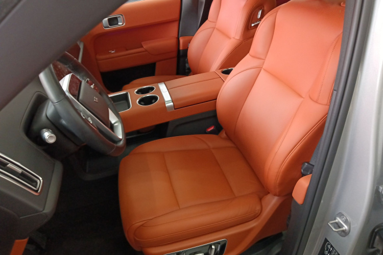 理想汽车 理想L9 2022款 Max中控内饰19