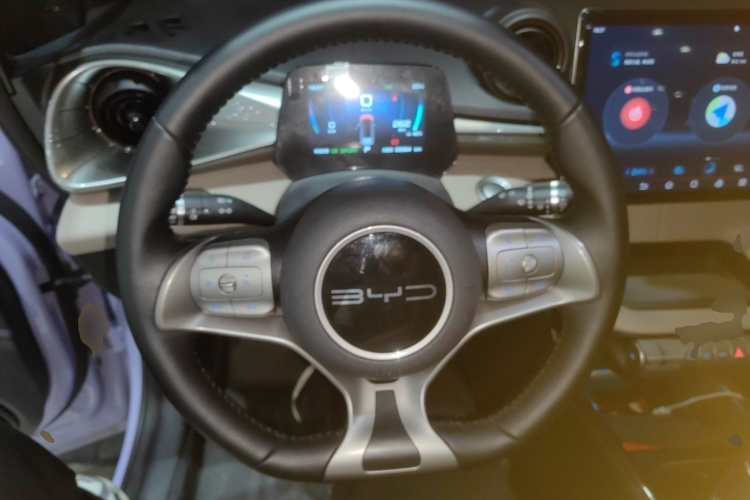 比亚迪 海豚 2023款 420km 时尚版局部细节13