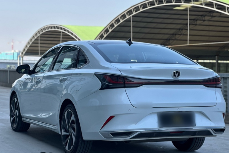 长安 锐程PLUS 2023款 1.5T DCT领航型车身外观6003