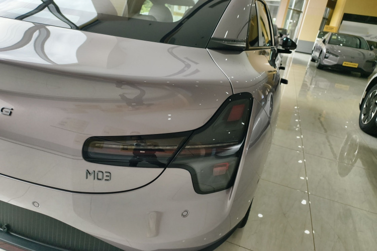 小鹏MONA M03 2025款 600 超长续航 Max车身外观9