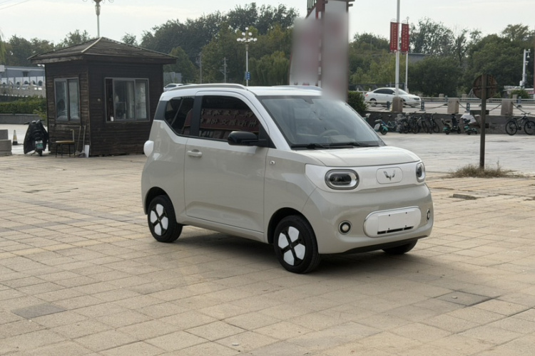 五菱汽车 宏光MINIEV 2024款 第三代 215km 进阶版车身外观6006