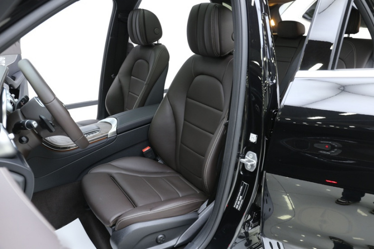 奔驰GLC 2022款 改款 GLC 300 L 4MATIC 动感型臻藏版局部细节19