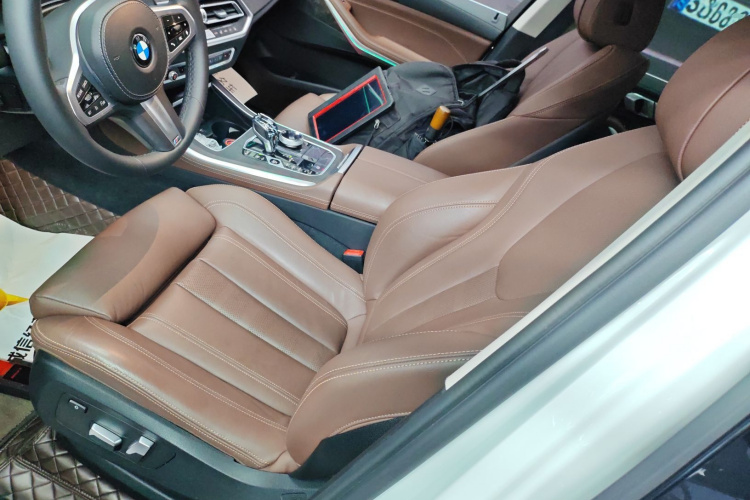 宝马X5(进口) 2022款 xDrive30i M运动套装局部细节19