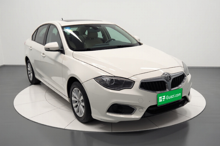 中华H530 2017款 1.6L 手动舒适型车身外观3