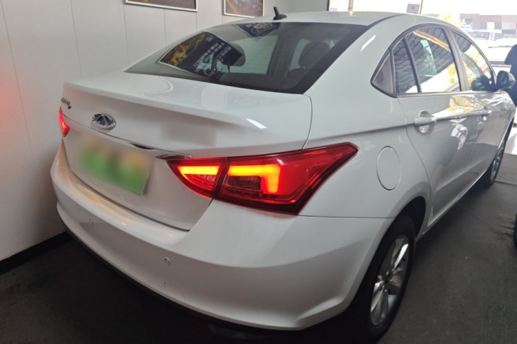 奇瑞新能源 艾瑞泽e 2024款 405km 出行版车身外观7