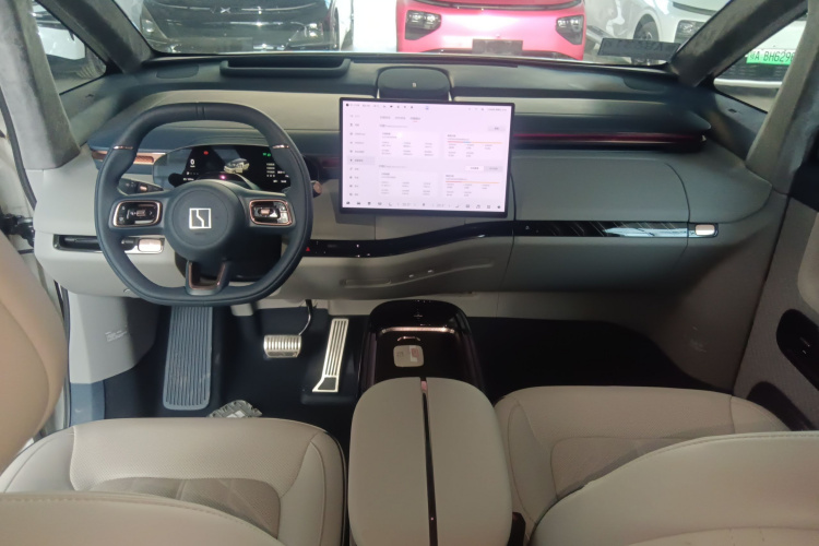 极氪MIX 2025款 长续航智驾版中控内饰7002