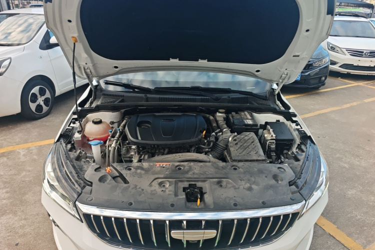 吉利汽车 帝豪 2025款 第4代 1.5L CVT旗舰型机舱底盘24