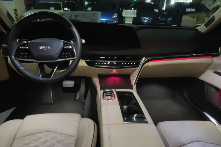 凯迪拉克CT6 2023款 28T 铂金型中控内饰12
