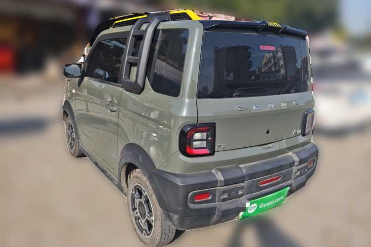 吉利银河 2025款 210km 熊猫骑士车身外观5