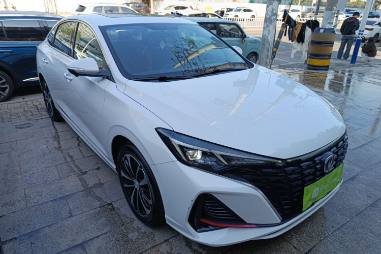 长安 逸动 2022款 PLUS 蓝鲸NE 1.4T GDI DCT旗舰版车身外观3