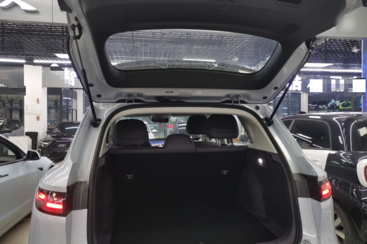 零跑汽车 零跑B10 2025款 510舒享版机舱底盘23