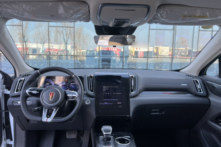 红旗HS3 PHEV 2025款 PHEV 117km 劲为PLUS版中控内饰7001