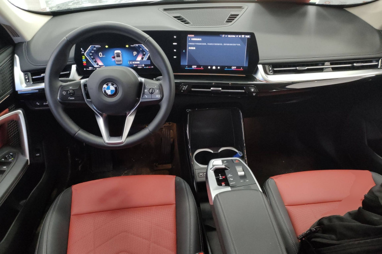 宝马X1 2023款 sDrive20Li X设计套装中控内饰7002