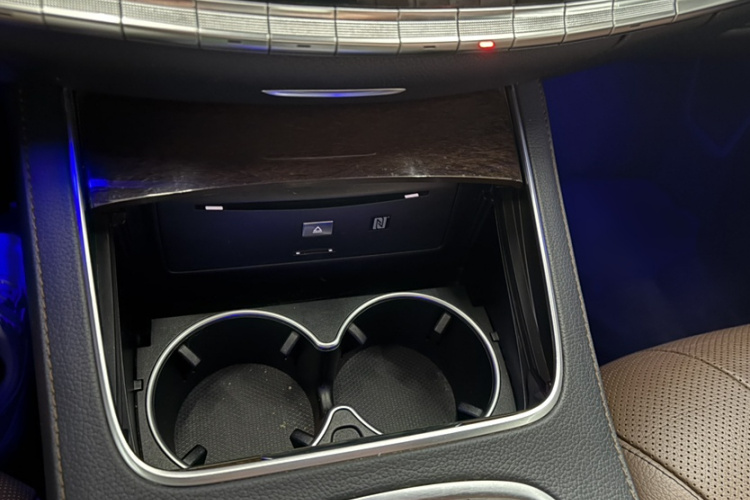 奔驰S级 2014款 S 320 L 商务型中控内饰7006