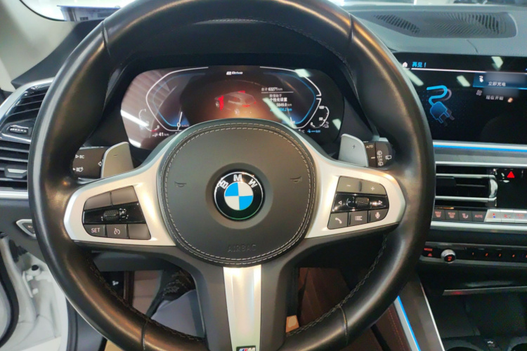 宝马X5新能源(进口) 2021款 xDrive45e M运动套装中控内饰13