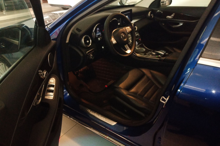 奔驰C级 2016款 C 180 L中控内饰7003