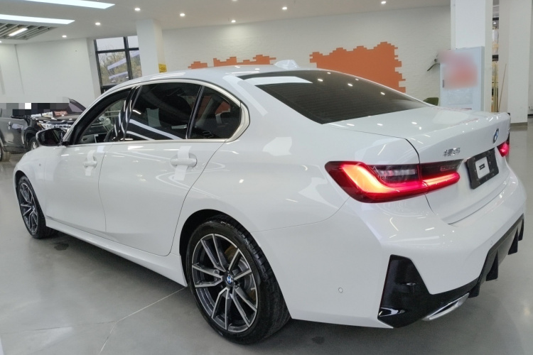 宝马3系 2025款 325Li M运动套装车身外观6003