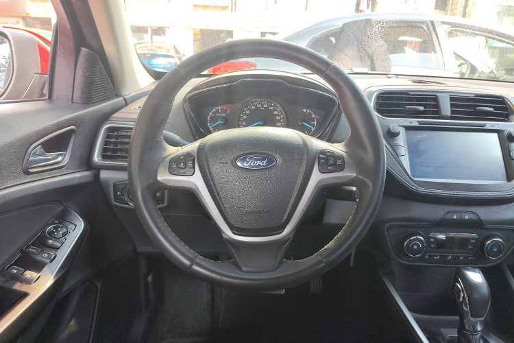 福特 福睿斯 2017款 幸福版 1.5L 自动时尚型中控内饰13