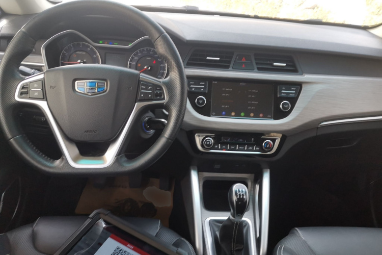 吉利汽车 远景X3 2017款 1.5L 手动精英型中控内饰7002