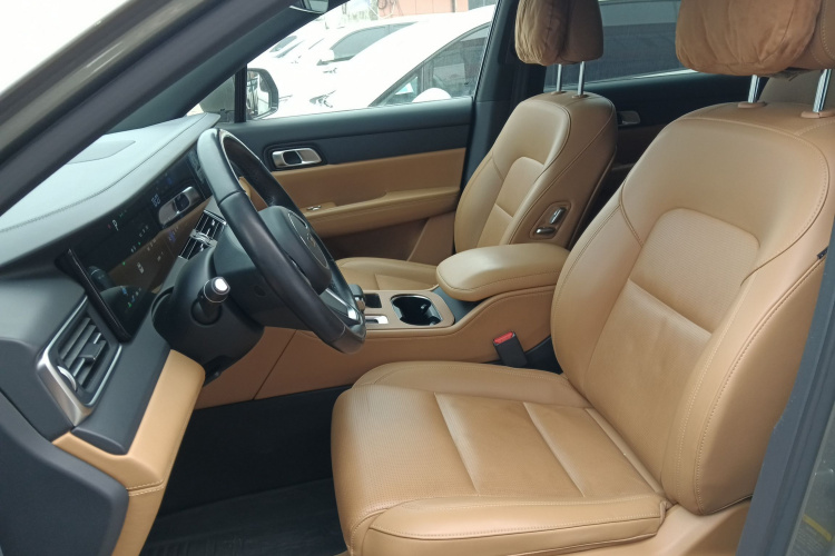 理想汽车 理想ONE 2021款 增程6座版中控内饰19