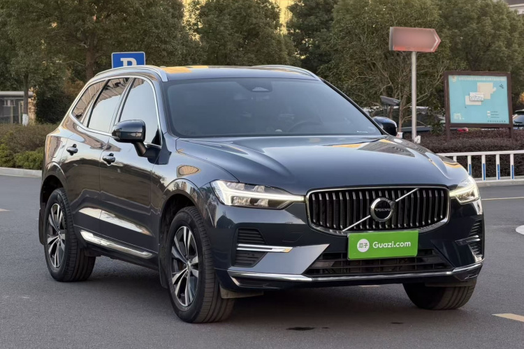 沃尔沃XC60 2023款 B5 四驱智逸豪华版车身外观6003