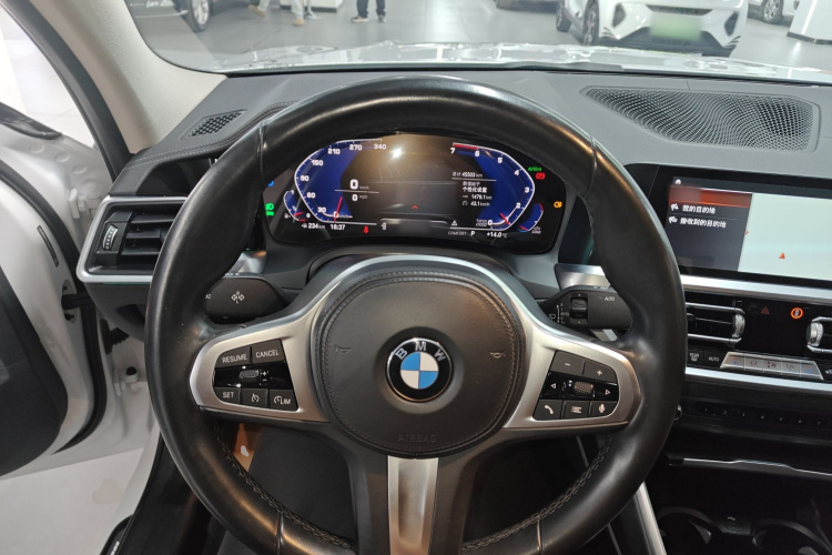 宝马3系 2021款 改款 325Li M运动套装局部细节13