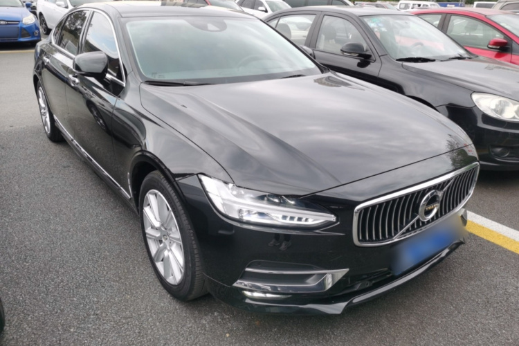 沃尔沃S90 2020款 改款 T5 智逸豪华版车身外观3