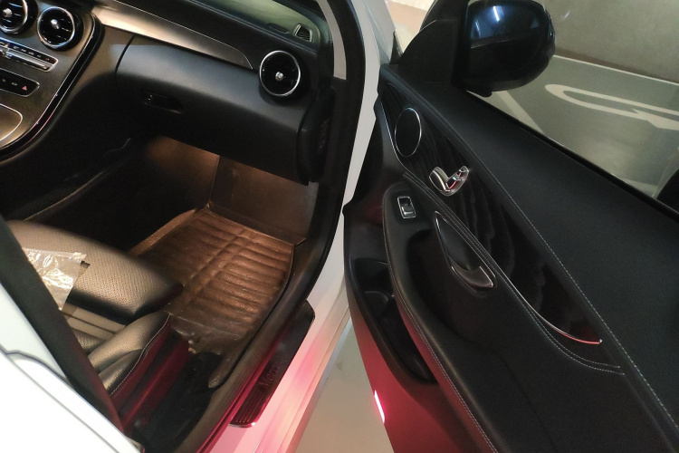 奔驰C级 2015款 C 180 L 运动型局部细节9005