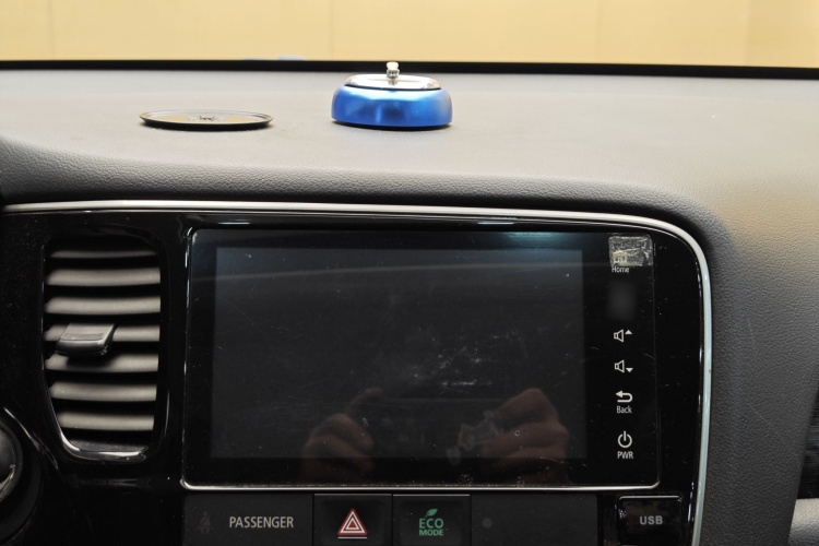 三菱 欧蓝德 2019款 2.0L 两驱畅享版 5座 国V中控内饰7006