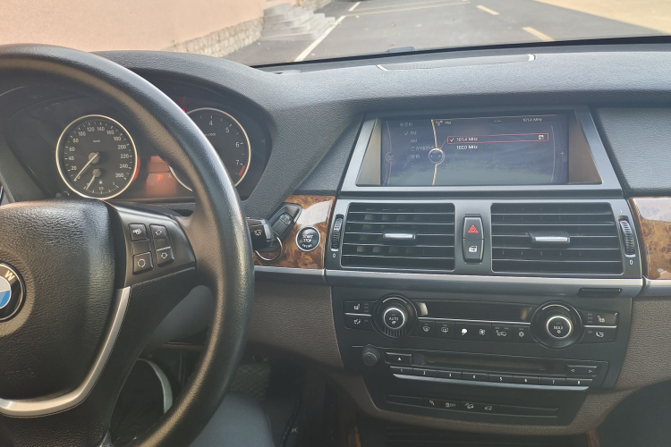 宝马X5(进口) 2011款 xDrive35i 豪华型局部细节16